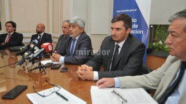 Encuentro. 'Le transmitimos personalmente al gobernador la postura institucional consensuada en la Junta de Fiscales'