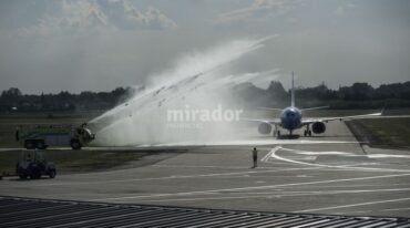 Tras el arribo de la aeronave al Aeropuerto Internacional Islas Malvinas
