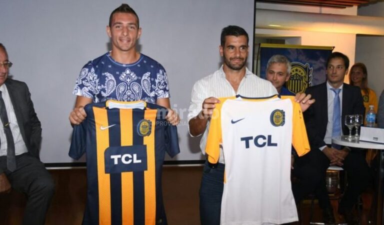 Central presentó oficialmente sus dos modelos de camiseta para este 2018. Gentileza: prensa Rosario Central.