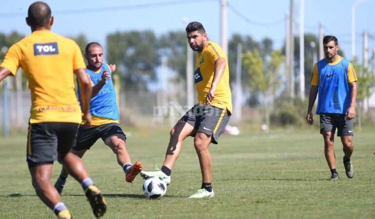 Mala pata. Ortigoza padece una distensión muscular en el sóleo derecho y quedó descartado para el debut. Gentileza: prensa Rosario Central.