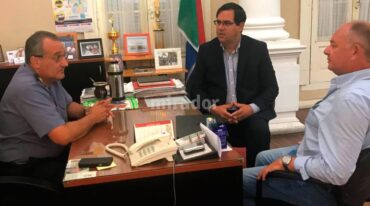 Vallejos se reunió con el jefe de la Unidad Regional IX. Gentileza: prensa Municipalidad de Reconquista.