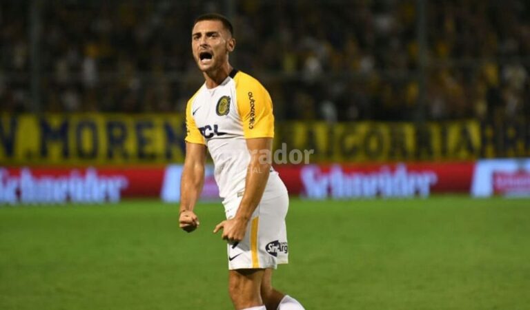 Andrés Lioi fue la gran figura en el triunfo canalla con sus tres goles. Gentileza: prensa Rosario Central.