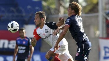 Los rojiblancos no lograron superar al equipo porteño. Télam.