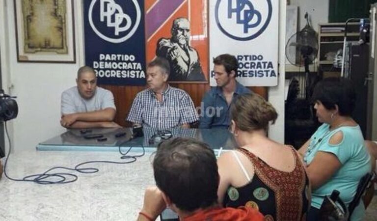 Gabriel Real realizó la presentación junto al concejal de Rosario Lisandro Zeno y de Carlos Cardozo