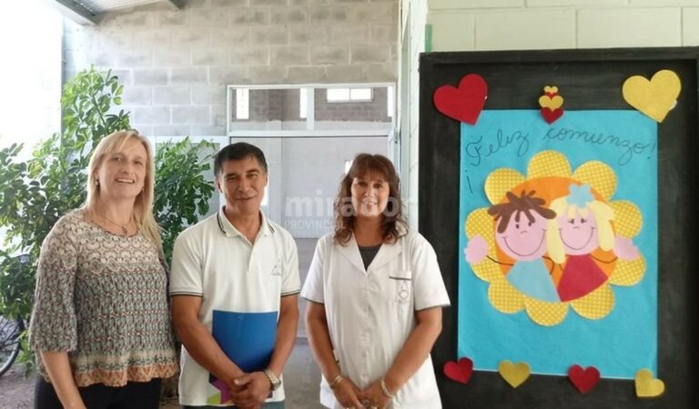 Las becas para escuelas primarias llegarán a 643 estudiantes y cada una tiene un valor de 550 pesos. Las de secundarias