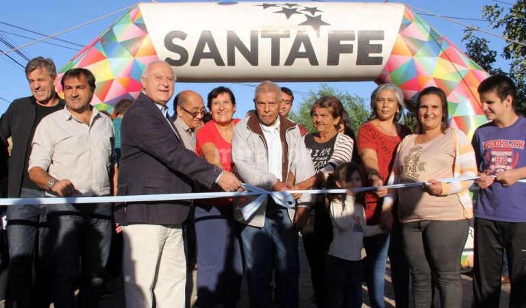 Lifschitz cortó las cintas en la inauguración. Gentileza: prensa Gobierno de Santa Fe.