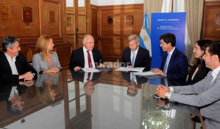 El gobernador se reunió con el ministro Frigerio por estos temas. Gentileza: prensa Gobierno de Santa Fe.