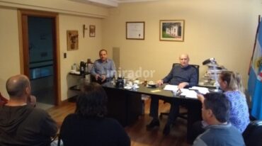 Preocupación. El intendente Marucci comandó una reunión