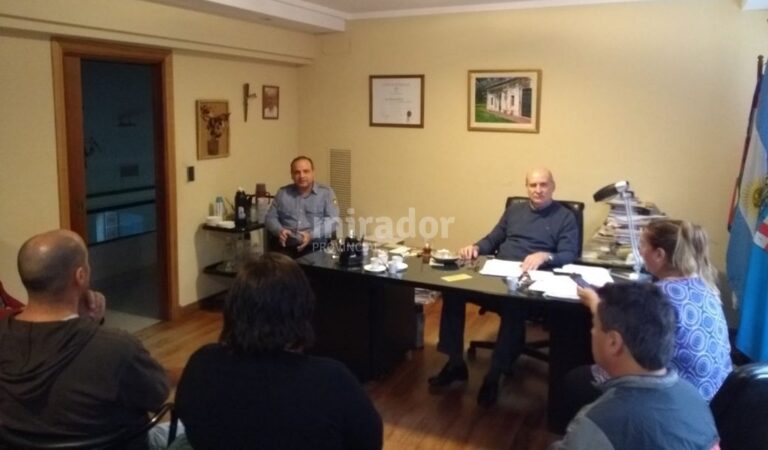 Preocupación. El intendente Marucci comandó una reunión