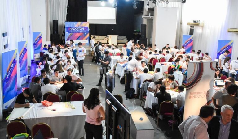 Participaron 120 chicos de esta iniciativa informática. Gentileza: prensa Municipio de Villa Constitución.