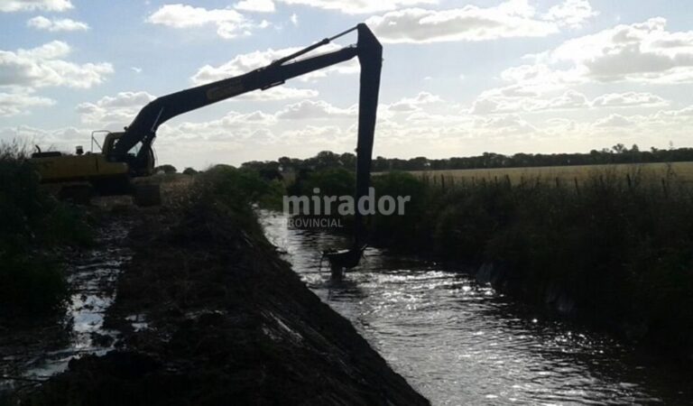 La Provincia suma localidades al programa de monitoreo compartido con municipios y comunas para la defensa contra inundaciones. Gentileza: prensa Gobierno de Santa Fe.
