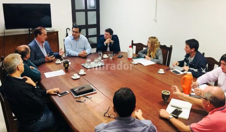 En el encuentro estuvieron los intendentes de Avellaneda y de Reconquista. Gentileza: prensa Municipalidad de Reconquista.