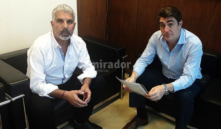 El intendente Berti estuvo reunido con Iguacel en la Capital Federal. Gentileza: prensa Municipio de Villa Constitución.