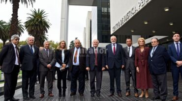 El gobernador recorrió el edificio junto a otras autoridades. Gentileza: prensa Gobierno de Santa Fe.