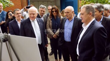 El gobernador visitó las instalaciones de ASSA en Bermúdez. Gentileza: prensa Gobierno de Santa Fe.