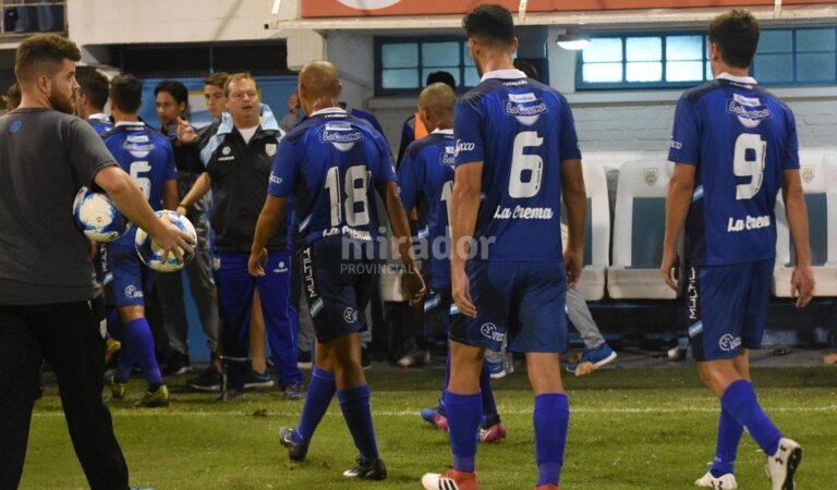 Sin alegrías. El plantel de Atlético concluyó un muy mal primer tramo de 2018