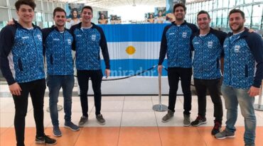 Los seis rosarinos que representarán a Argentina en waterpolo en los Juegos Odesur. Gentileza: prensa Federación Rosario de Natación.