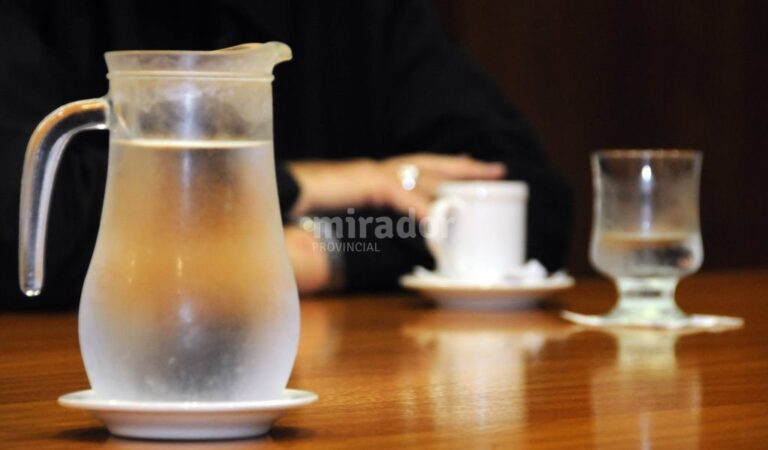 Jarra. El agua