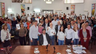 El Estado provincial facilita los trámites para que miles de personas obtengan la escritura de su casa. Gentileza: prensa Gobierno de Santa Fe.