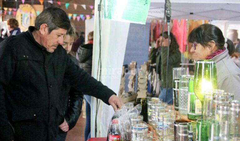 La feria contó con el apoyo de la Municipalidad de Firmat. Gentileza: prensa Municipalidad de Firmat.
