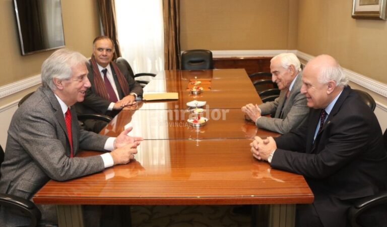El presidente Vázquez recibió al gobernador en un hotel de Buenos Aires. Gentileza: prensa Gobierno de Santa Fe.