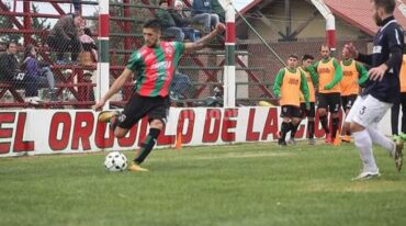Por goleada. El Lobo se impuso 5-0 y en octavos de final del torneo provincial se enfrentará a PSM. Gentileza.