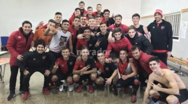 Alegría leprosa. La sexta de Newells derrotó a River y ahora irá por el título ante Vélez. Gentileza.