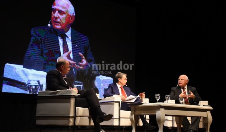 El hombre del PSOE se presentó en el Parque de España en Rosario. Gentileza: prensa Gobierno de Santa Fe.