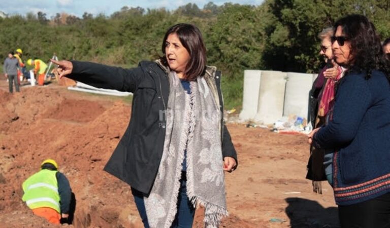 La intendente Qüesta supervisó las obras. Gentileza: prensa Municipalidad de Santo Tomé.