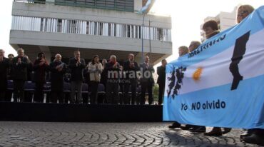 El acto contó con el desfile tradicional para esta fecha. Gentileza: prensa Gobierno de Santa Fe.