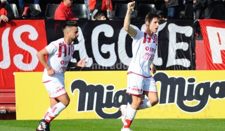 Unión ganó con gol de Soldano. Marcelo Manera.