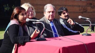 La intendente Daniela Qüesta habló en el acto.