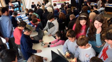 El objetivo de los talleres es incentivar en niños y niñas el desarrollo de las denominadas habilidades blandas. Gentileza: prensa Municipalidad de Rosario.