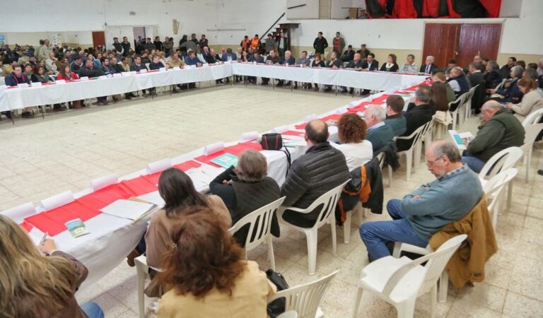 Distintas organizaciones y estamentos del Estado se reunieron en Vera. Gentileza: prensa Gobierno de Santa Fe.