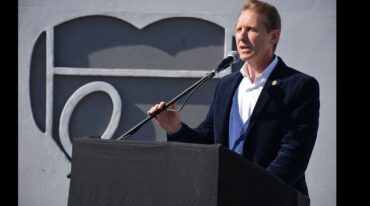El intendente Toselli habló durante el acto. Gentileza: prensa Municipalidad de Sunchales.