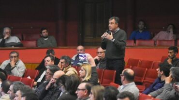 Castellano habló en el encuentro realizado en el Centro Cultural Provincial Francisco Paco Urondo. Gentileza: prensa Municipalidad de Rafaela.