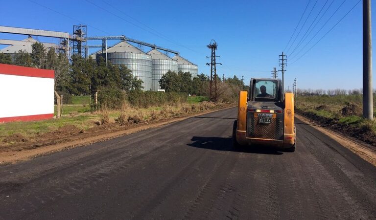 Esta semana la Municipalidad de San Lorenzo comenzó a ejecutar un plan para pavimentar de forma completa barrio San Eduardo