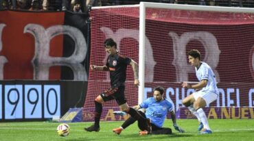 Los leprosos perdieron ante el equipo de Zielinski en el Parque de la Independencia. Gentileza: prensa Newell's Old Boys.
