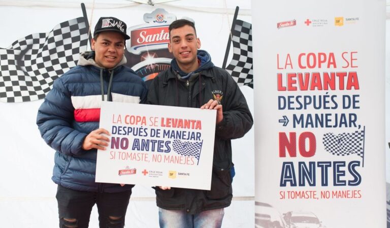 Esta acción tiene por objetivo promover buenos hábitos de comportamiento al momento de manejar. Gentileza.