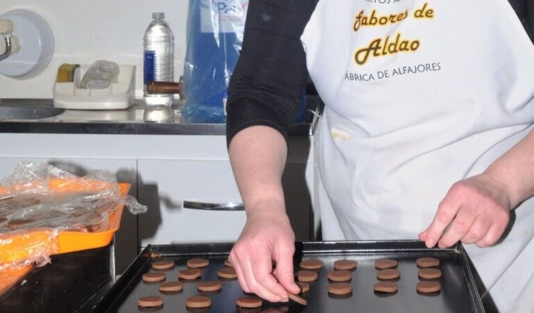 Crecimiento. Hace poco más de un año comenzaron a elaborar dulce de leche y alfajores para incrementar sus ingresos. Hoy es una de las pymes destacadas con la marca provincial 'De mi Tierra Santa Fe'. Mirador Provincial.