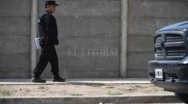 Algunos testigos aseguran que los agresores estaban encapuchados y que hicieron más de 25 detonaciones. Marcelo Manera