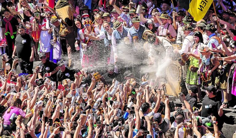 Pasión. La Villa se convierte en el escenario en el que se celebra la tradición que convoca a miles de personas de todo el país y de otros lugares. Gentileza.
