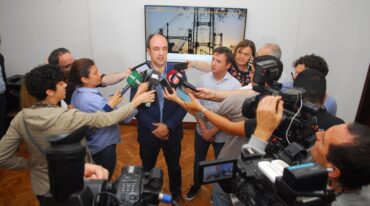 Anuncio. El intendente José Corral y el presidente del Concejo Municipal