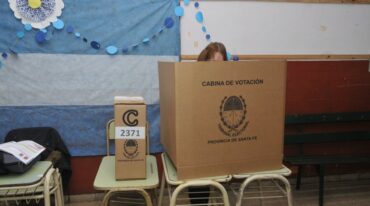 No mezclar. Las fechas de la elección provincial serían previas a las dos instancias nacionales