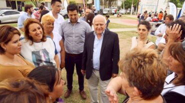 La intendenta y el gobernador recorrieron la zona. Gentileza: prensa Gobierno de Santa Fe.