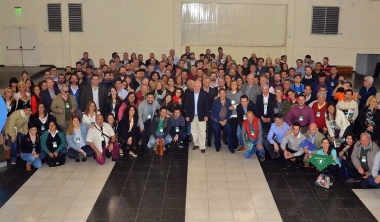 Hubo más de 200 dirigentes de 40 gobiernos locales