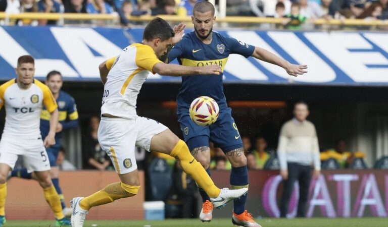 Una muralla. Matías Caruzzo -en la foto- volvió a su nivel y se mostró firme en la zaga. Télam.