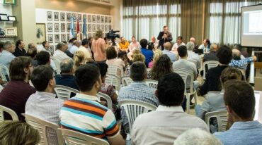 El proyecto de acueducto interprovincial permitirá llevar agua potable desde el río Paraná al beneficiar a 33 localidades del centro-oeste de Santa Fe y 21 de Córdoba. Gentileza: prensa Gobierno de Santa Fe.