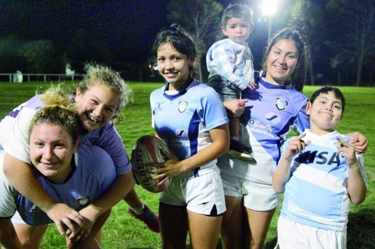 Un entrenamiento en familia. Amor por el rugby.  Marcelo Miño