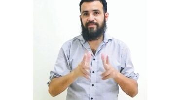 Realizaron la Interpretación y traducción de esta entrevista con Sebastián Uriel Acosta: Lorena Caraduje y Natalia Sánchez